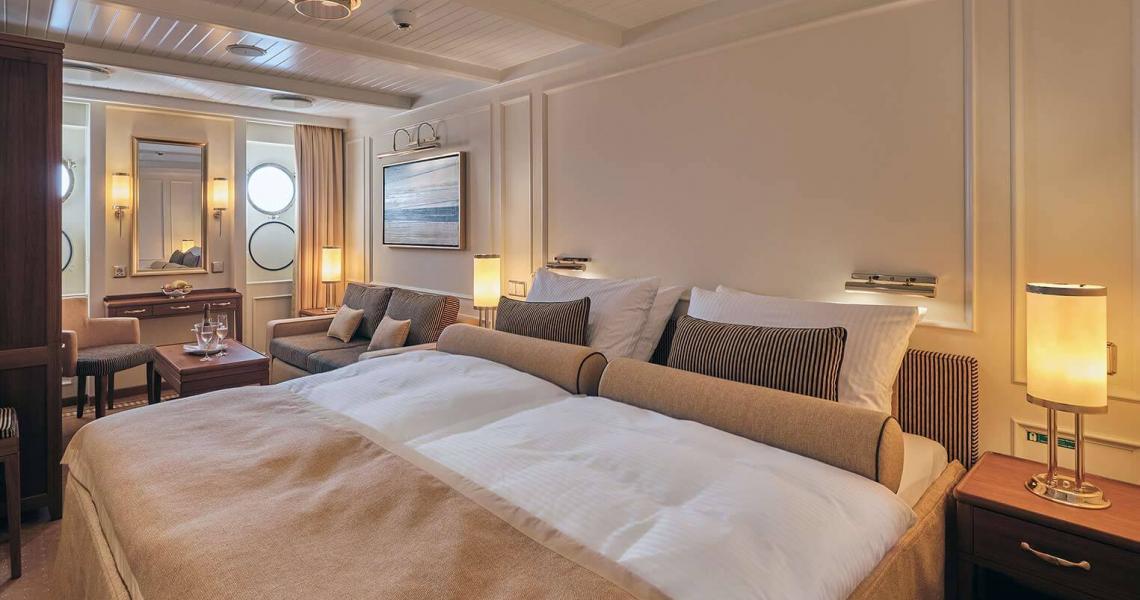 Sea Cloud Spirit cabin cat D